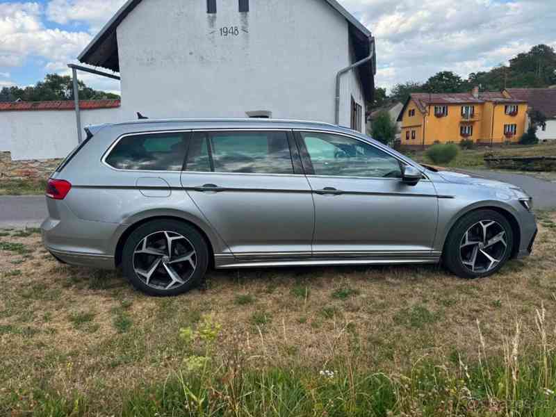 Volkswagen Passat Variant 2,0   TDI R-line - foto 5