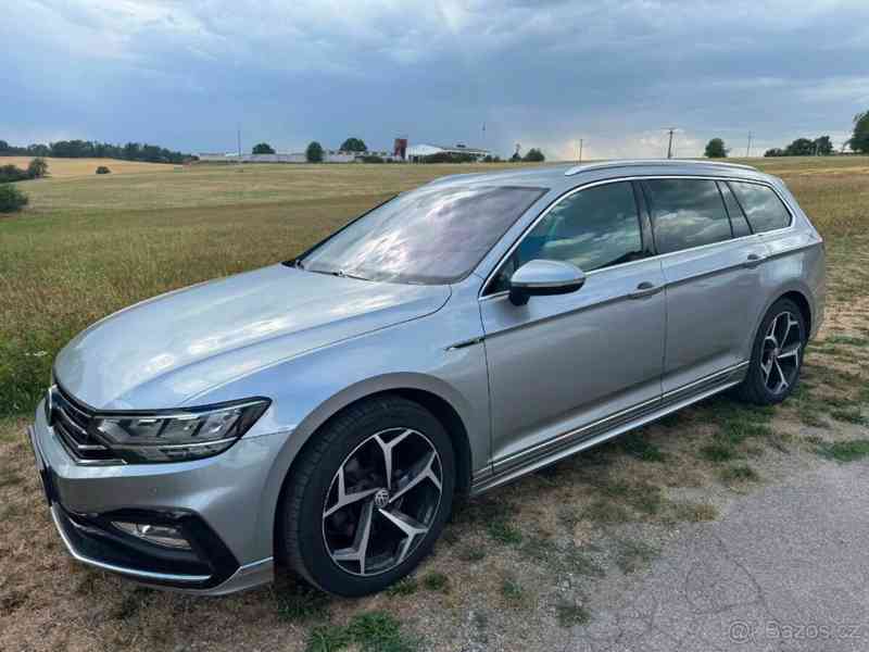 Volkswagen Passat Variant 2,0   TDI R-line - foto 14