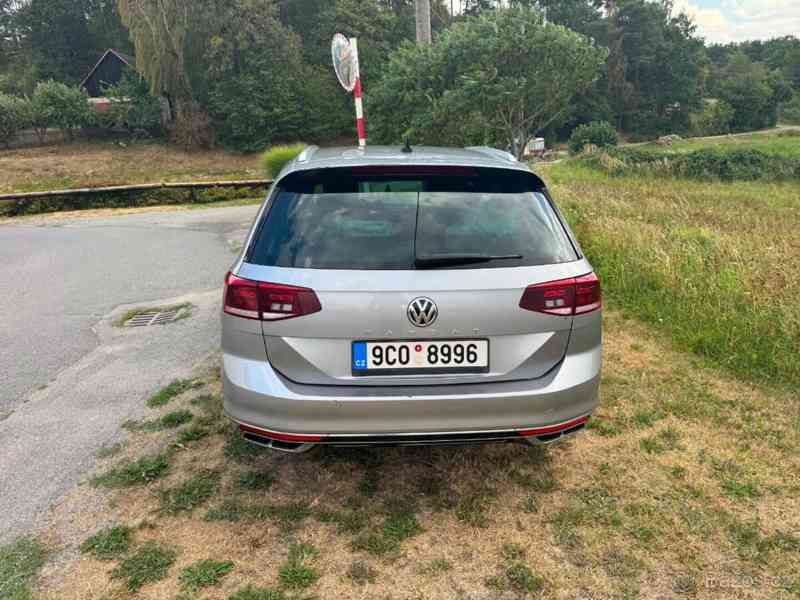 Volkswagen Passat Variant 2,0   TDI R-line - foto 3