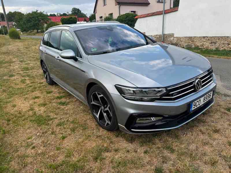 Volkswagen Passat Variant 2,0   TDI R-line - foto 2