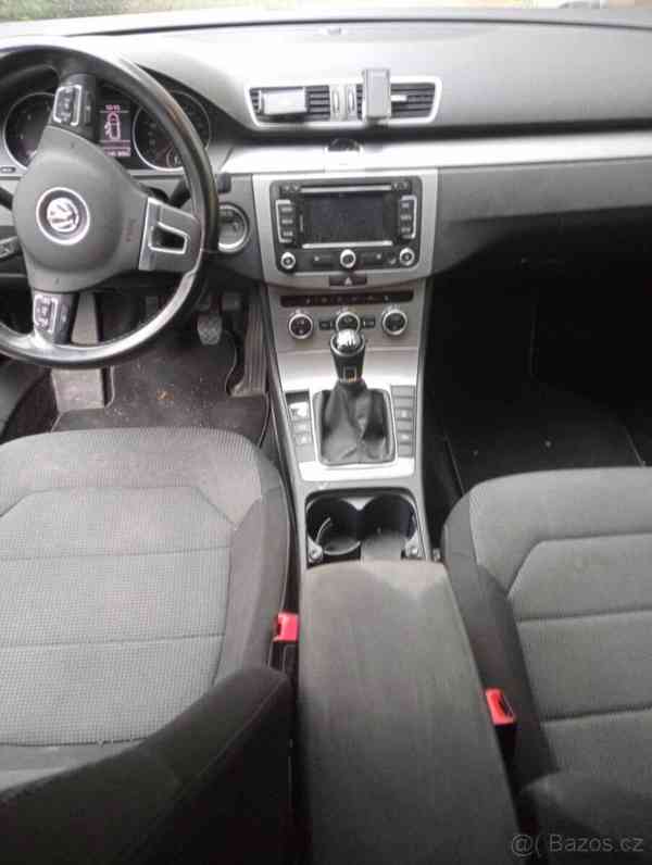 Volkswagen Passat 2,0   B7 tdi 103 Comfortline - foto 3