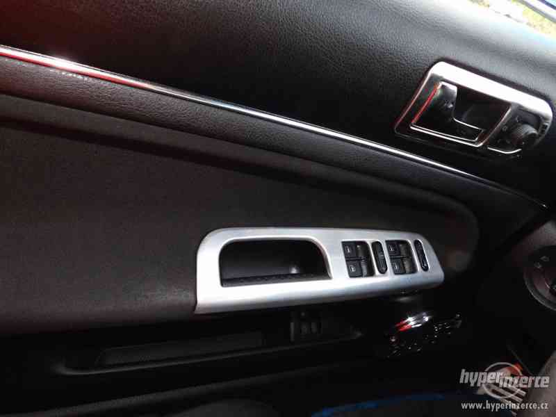 VW PASSAT B5,5 KOMBI+1,9TDI+CHROM PAKET 65.000 Kč - foto 9