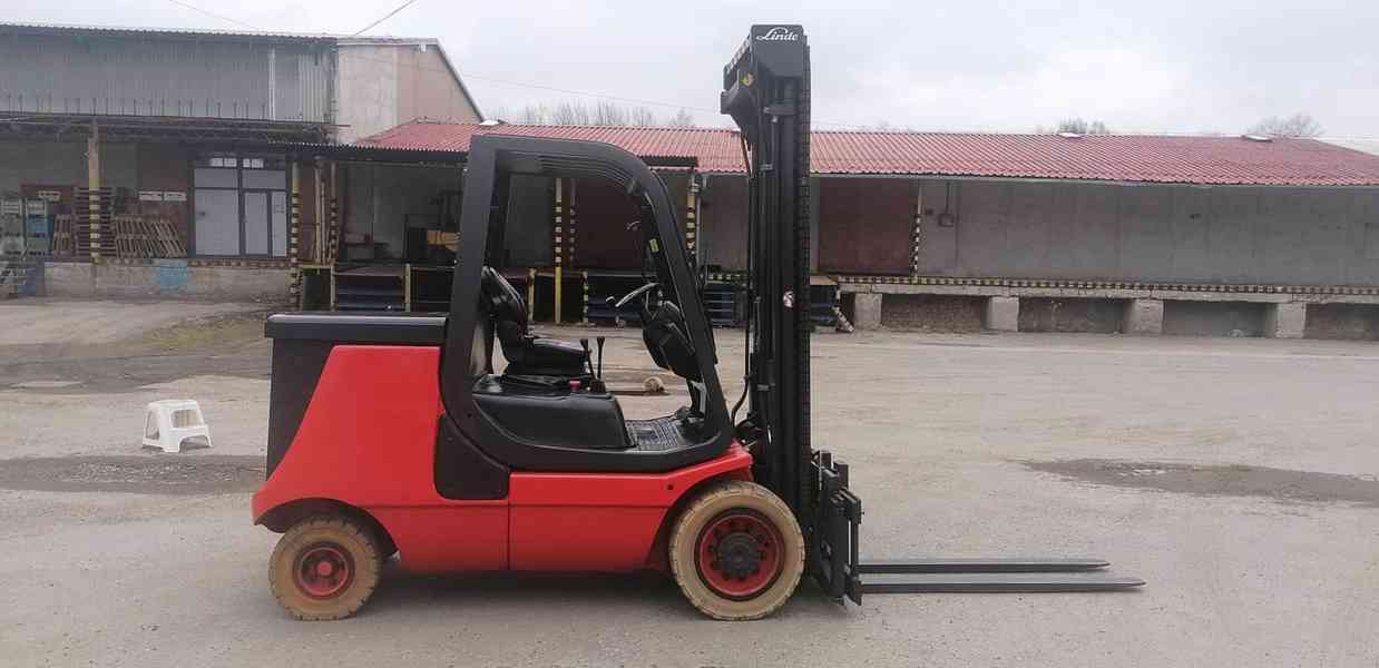 LINDE E40P-02 triplex, boční posuv AKU - foto 3