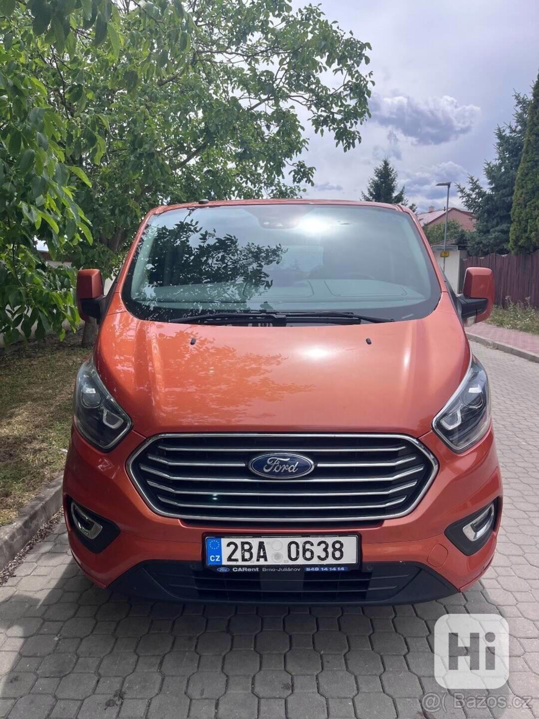 Ford Tourneo Custom 2,0 - foto 1