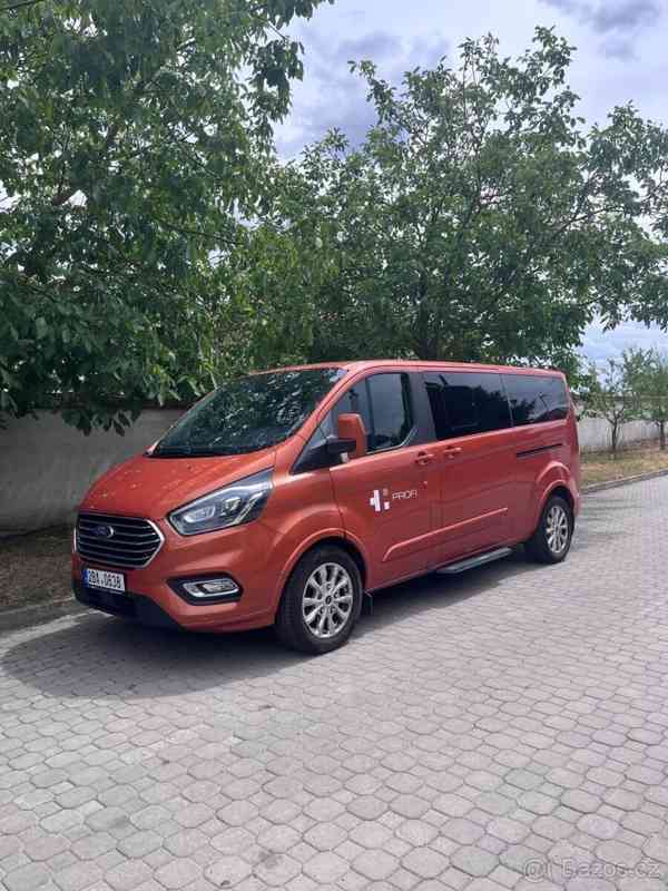 Ford Tourneo Custom 2,0 - foto 2