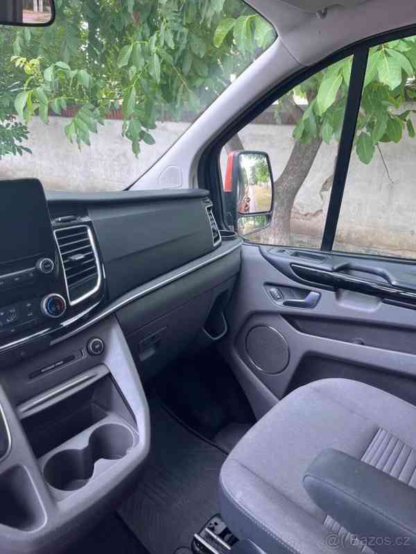 Ford Tourneo Custom 2,0 - foto 12