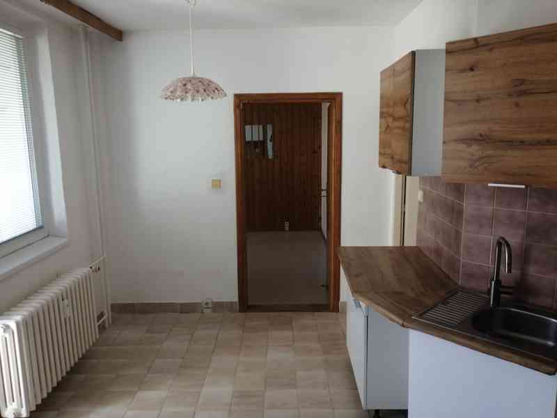 Prodej 3+1 Bystrc, ul. Kuršova, 75 m2, lodžie, šatna  - foto 6