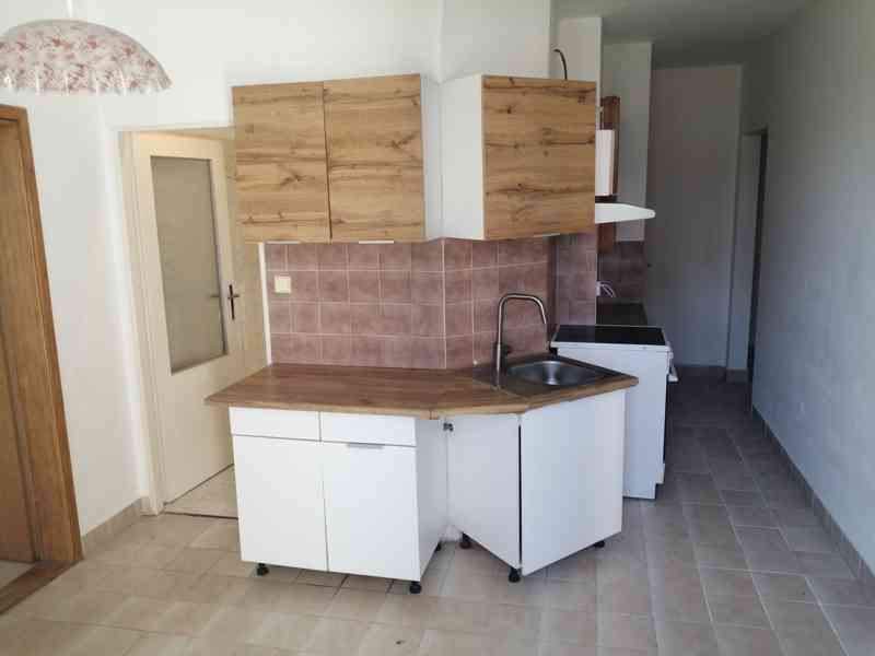 Prodej 3+1 Bystrc, ul. Kuršova, 75 m2, lodžie, šatna  - foto 5
