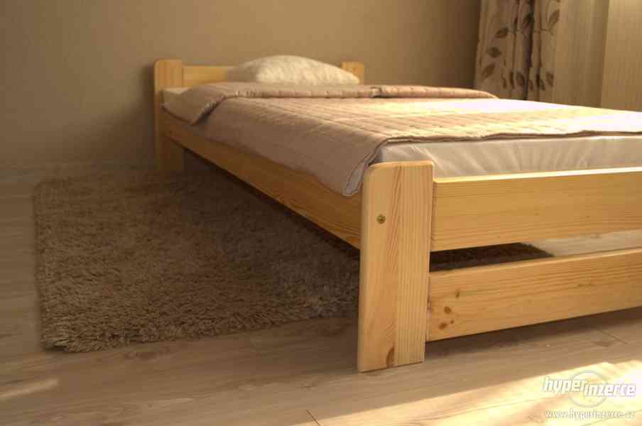 NOVÉ kvalitní postele z masivu s roštem a matrací - foto 3