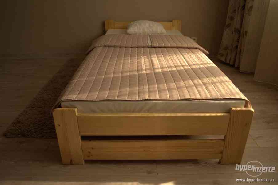 NOVÉ kvalitní postele z masivu s roštem a matrací - foto 5