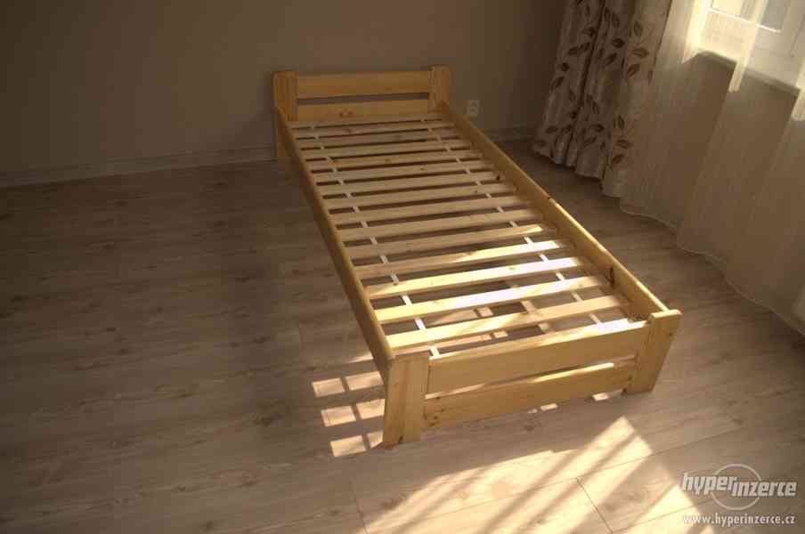 NOVÉ kvalitní postele z masivu s roštem a matrací - foto 10