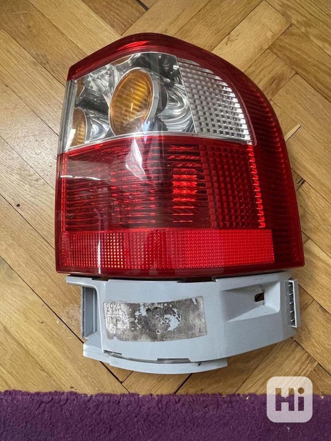 Zadní pravé vnější světlo Ford Galaxy  - foto 1