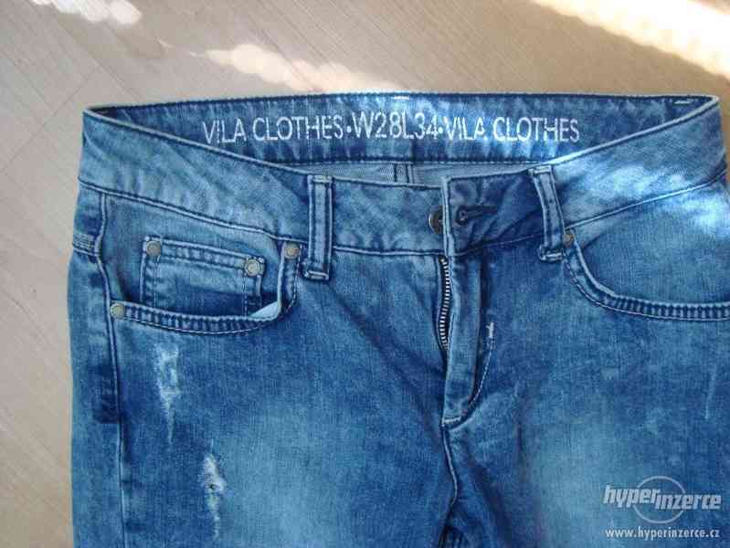 Vila Clothes kvalitní trhané slim džíny W28 L34 - foto 2