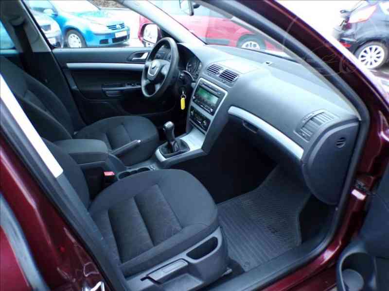 Škoda Octavia 1,2 TSI DIGI.KLIMA - foto 12