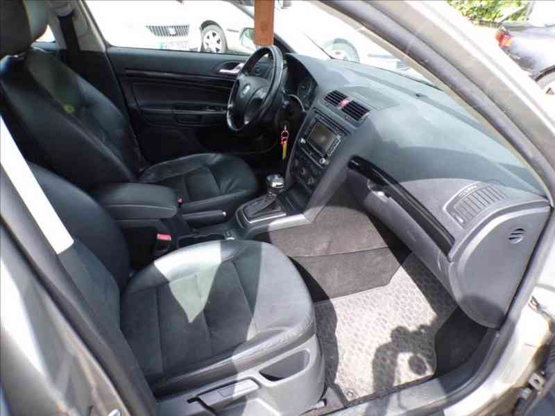 Škoda Octavia 2,0 TDI-103KW DSG,NAVI,XENONY - foto 13