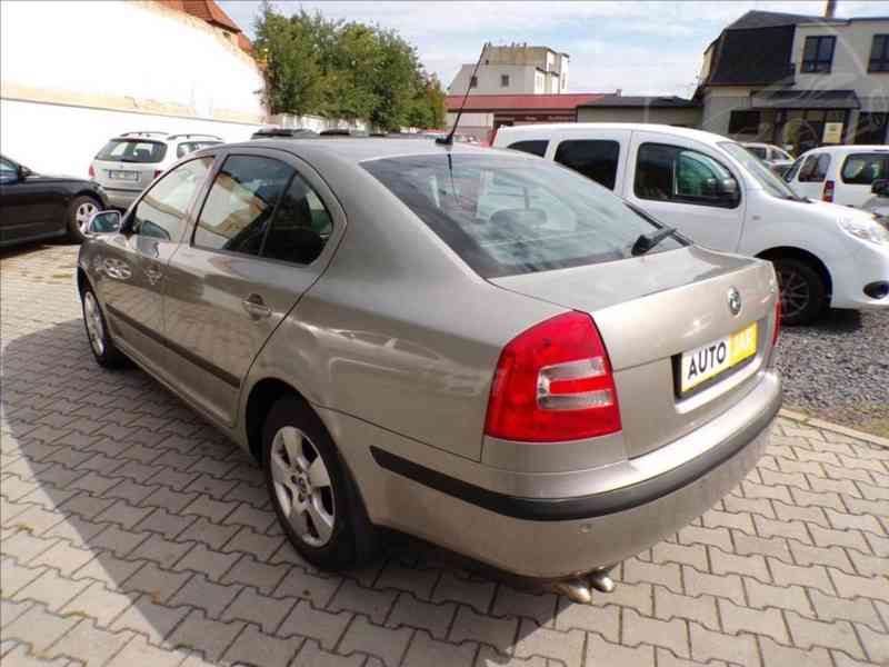 Škoda Octavia 2,0 TDI-103KW DSG,NAVI,XENONY - foto 3