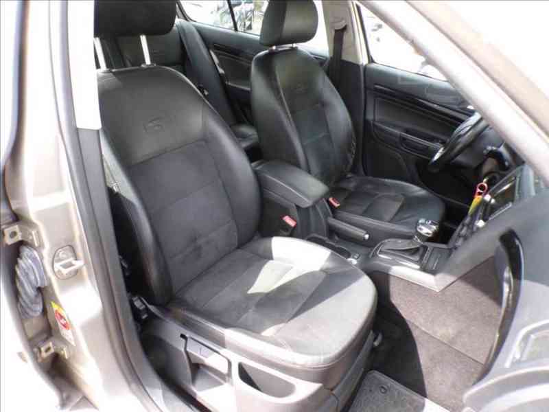 Škoda Octavia 2,0 TDI-103KW DSG,NAVI,XENONY - foto 14