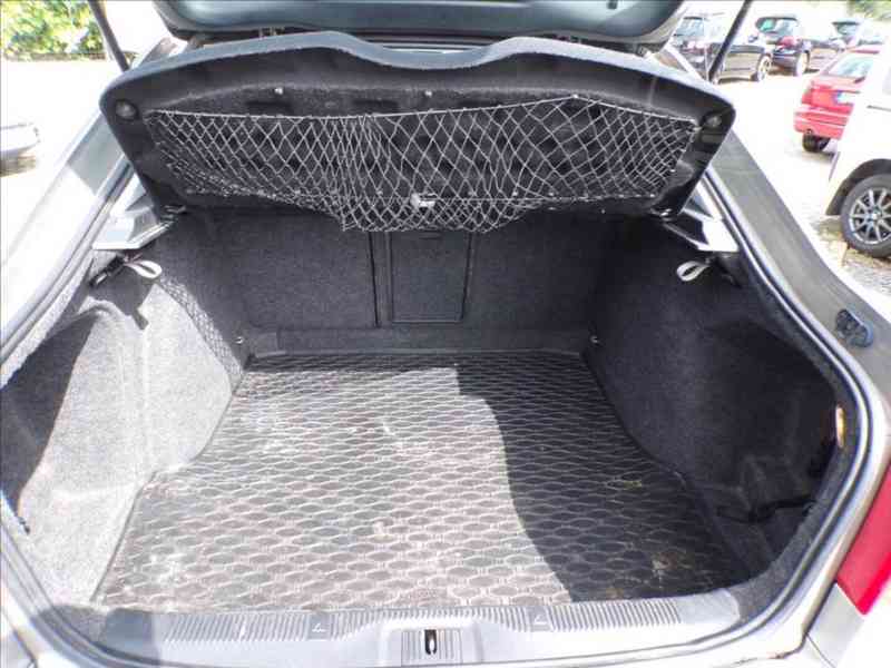 Škoda Octavia 2,0 TDI-103KW DSG,NAVI,XENONY - foto 11