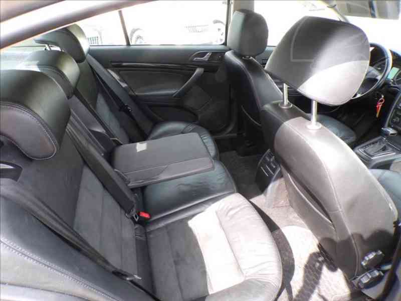 Škoda Octavia 2,0 TDI-103KW DSG,NAVI,XENONY - foto 12