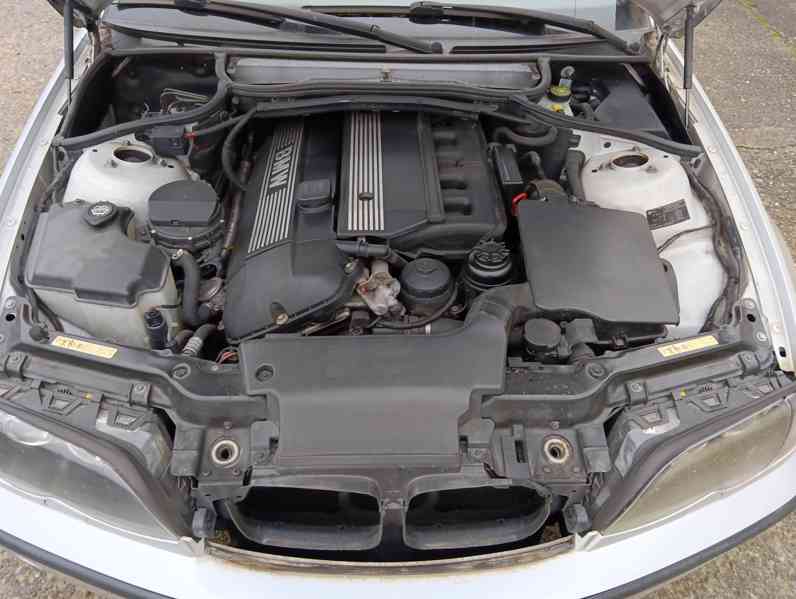 BMW Řada 3 325 xDrive 141kW Výhřev/Navi - foto 9