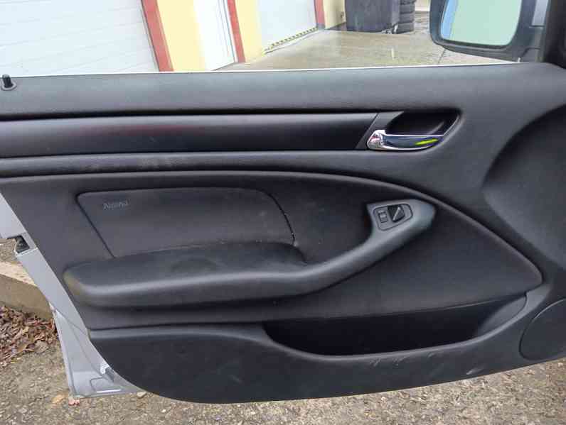 BMW Řada 3 325 xDrive 141kW Výhřev/Navi - foto 10