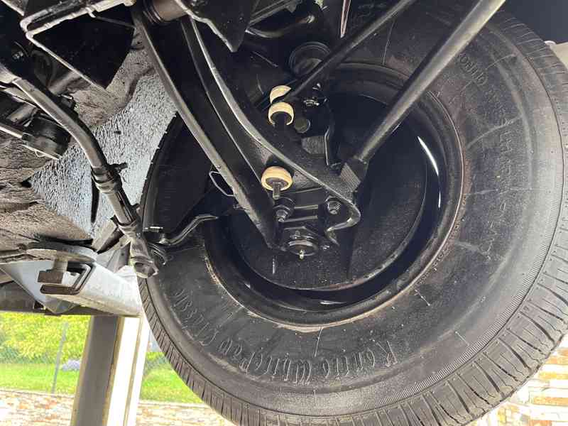 Ford Thunderbird r.v. 1966 - foto 28