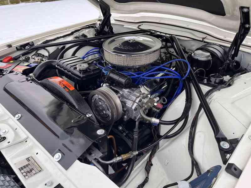 Ford Thunderbird r.v. 1966 - foto 7