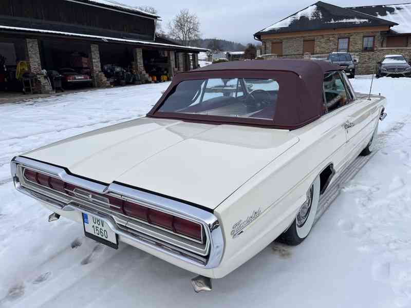 Ford Thunderbird r.v. 1966 - foto 5