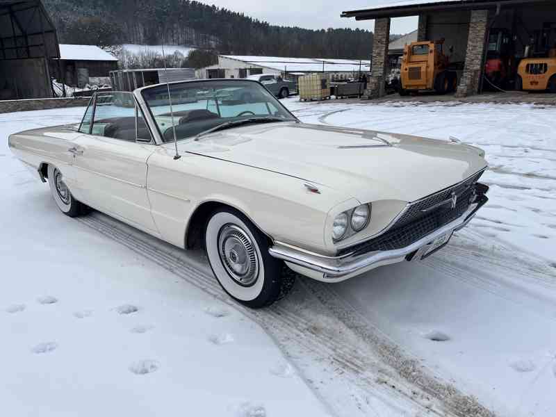 Ford Thunderbird r.v. 1966 - foto 1