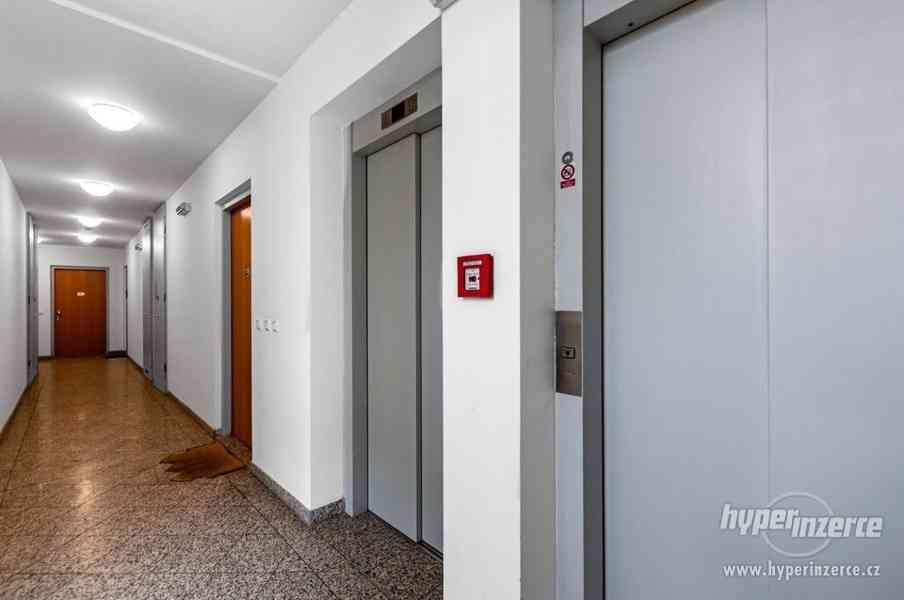 Pronájem bytu 1kk v Rezidenci Zvonařka, sklep, parkovací místo - foto 6