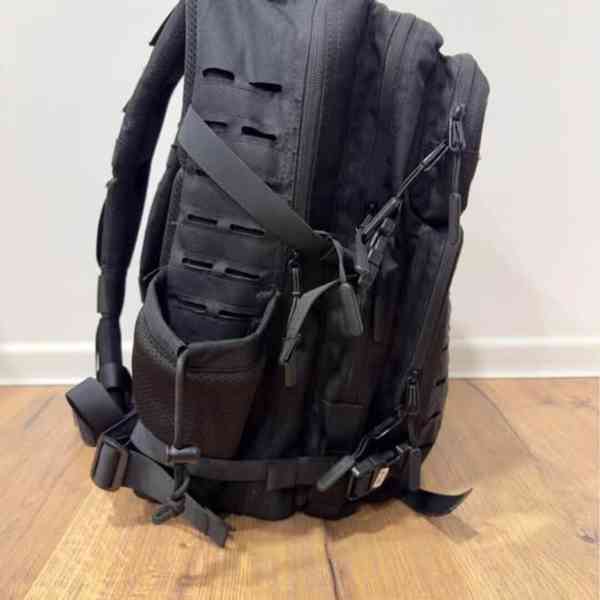 Built for Athletes: Large Black Gym Backack - foto 3