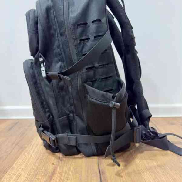 Built for Athletes: Large Black Gym Backack - foto 2