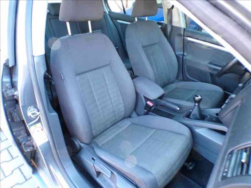 Volkswagen Golf 1,4 16V TREND-NOVÁ SPOJKA+ROZVODY - foto 12