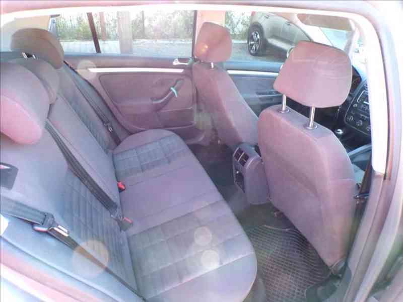 Volkswagen Golf 1,4 16V TREND-NOVÁ SPOJKA+ROZVODY - foto 10