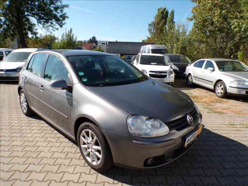 Volkswagen Golf 1,4 16V TREND-NOVÁ SPOJKA+ROZVODY - foto 1