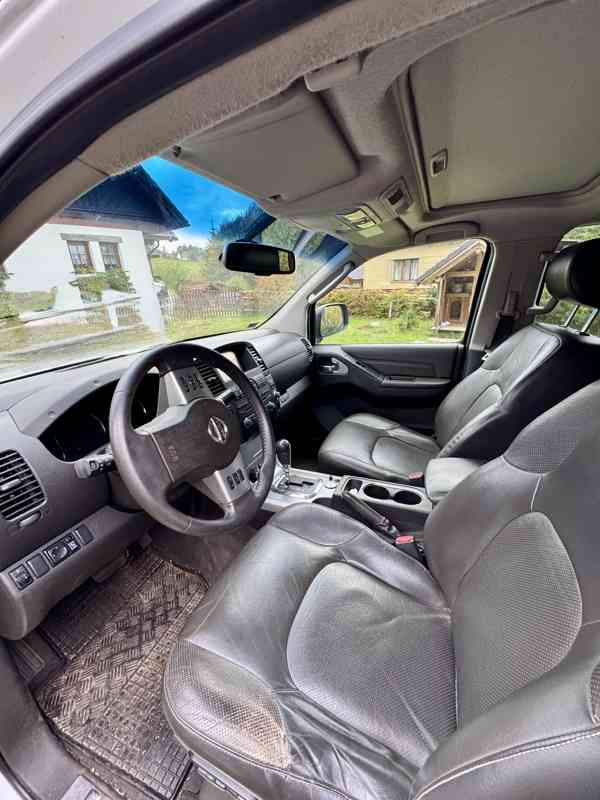 Nissan Navara 3.0 V6 2010 - foto 5