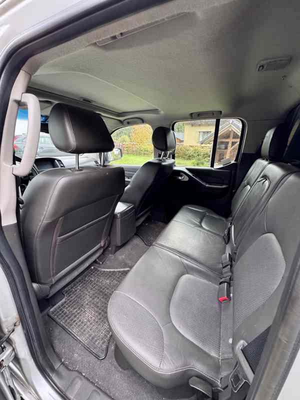 Nissan Navara 3.0 V6 2010 - foto 7