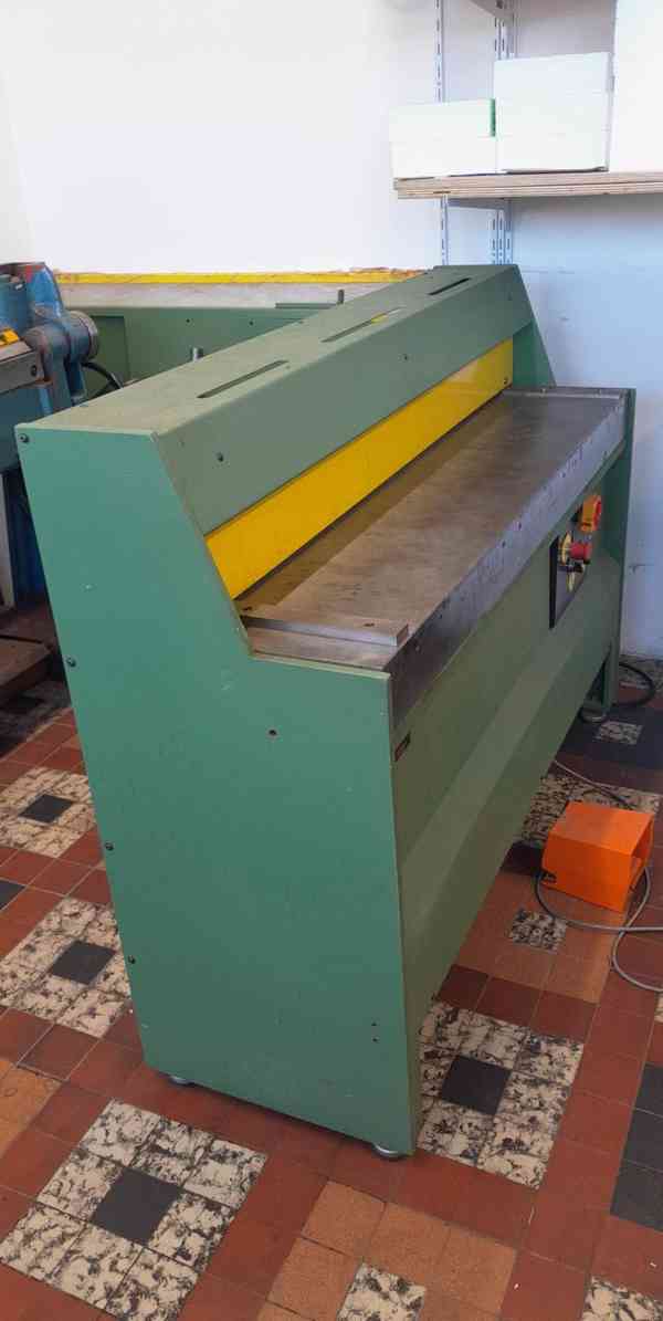 Použité tabulové nůžky JBS 1250/3,0 - S, r. v. 2003 - foto 3