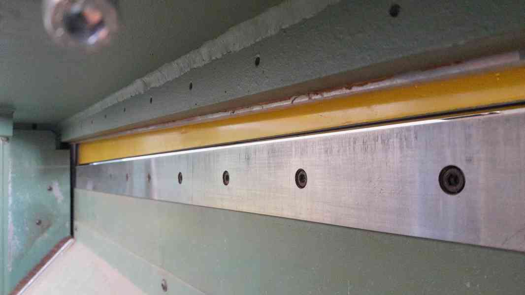 Použité tabulové nůžky JBS 1250/3,0 - S, r. v. 2003 - foto 12