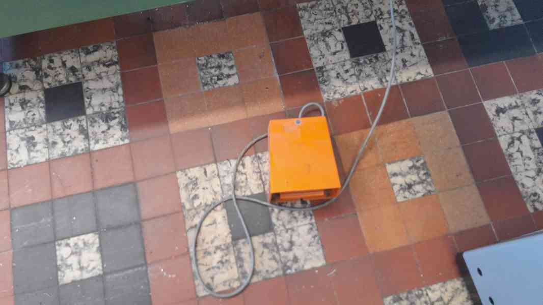 Použité tabulové nůžky JBS 1250/3,0 - S, r. v. 2003 - foto 7