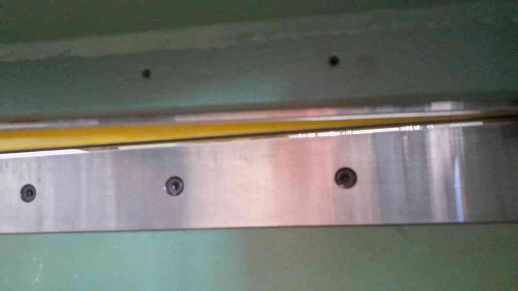 Použité tabulové nůžky JBS 1250/3,0 - S, r. v. 2003 - foto 14