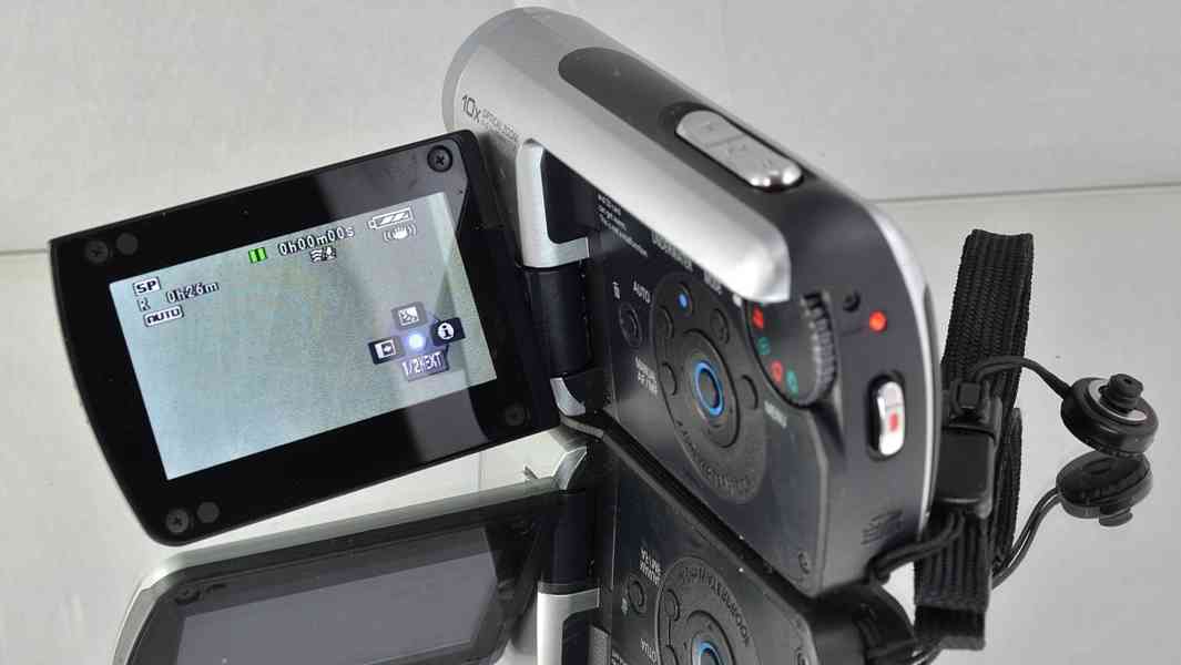 Panasonic SDR-SW21 *vodotěsná kamera*Opzoom 10x - foto 7