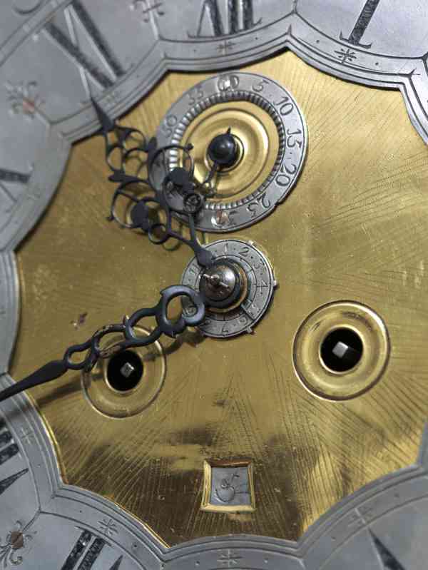 Lutyšské podlahové hodiny z 18. století. Funkční - foto 11