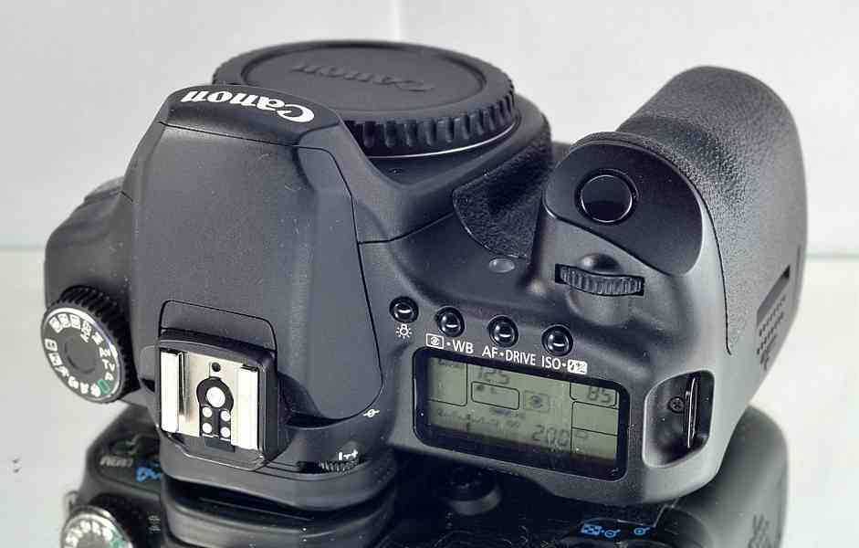 Canon EOS 40D *10,1Mpix CMOS*Live View* 1300 Exp. - foto 5