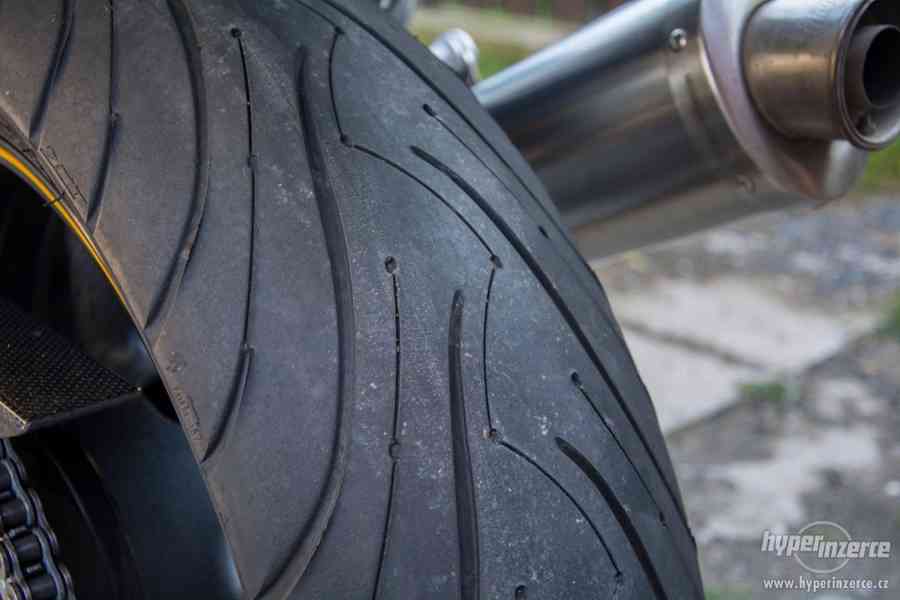 Yamaha FZS 600 Fazer - foto 8