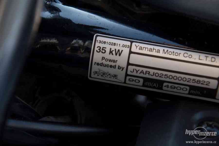 Yamaha FZS 600 Fazer - foto 12