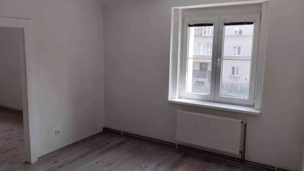 Pronájem bytu 2+kk 55 m² - foto 5