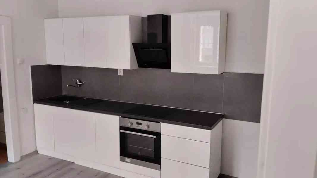 Pronájem bytu 2+kk 55 m² - foto 10
