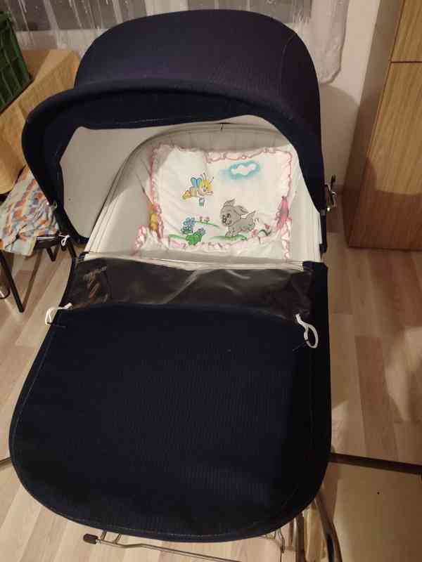 retro kočárek - foto 4