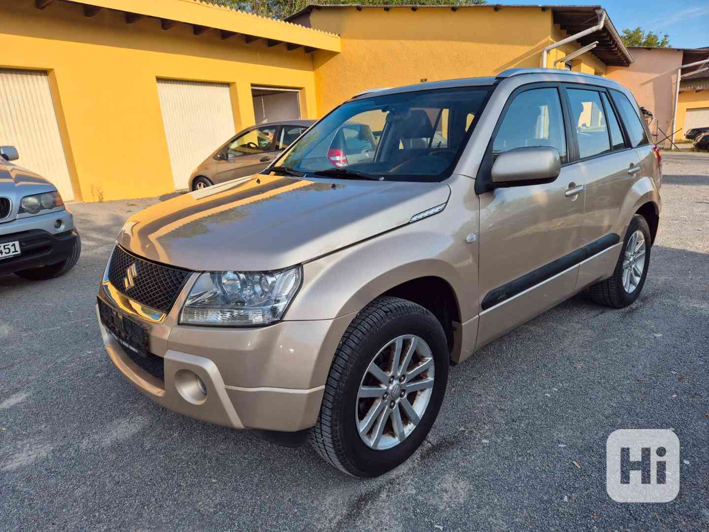 Suzuki Grand Vitara 2.0i Club benzín 103kw - foto 1